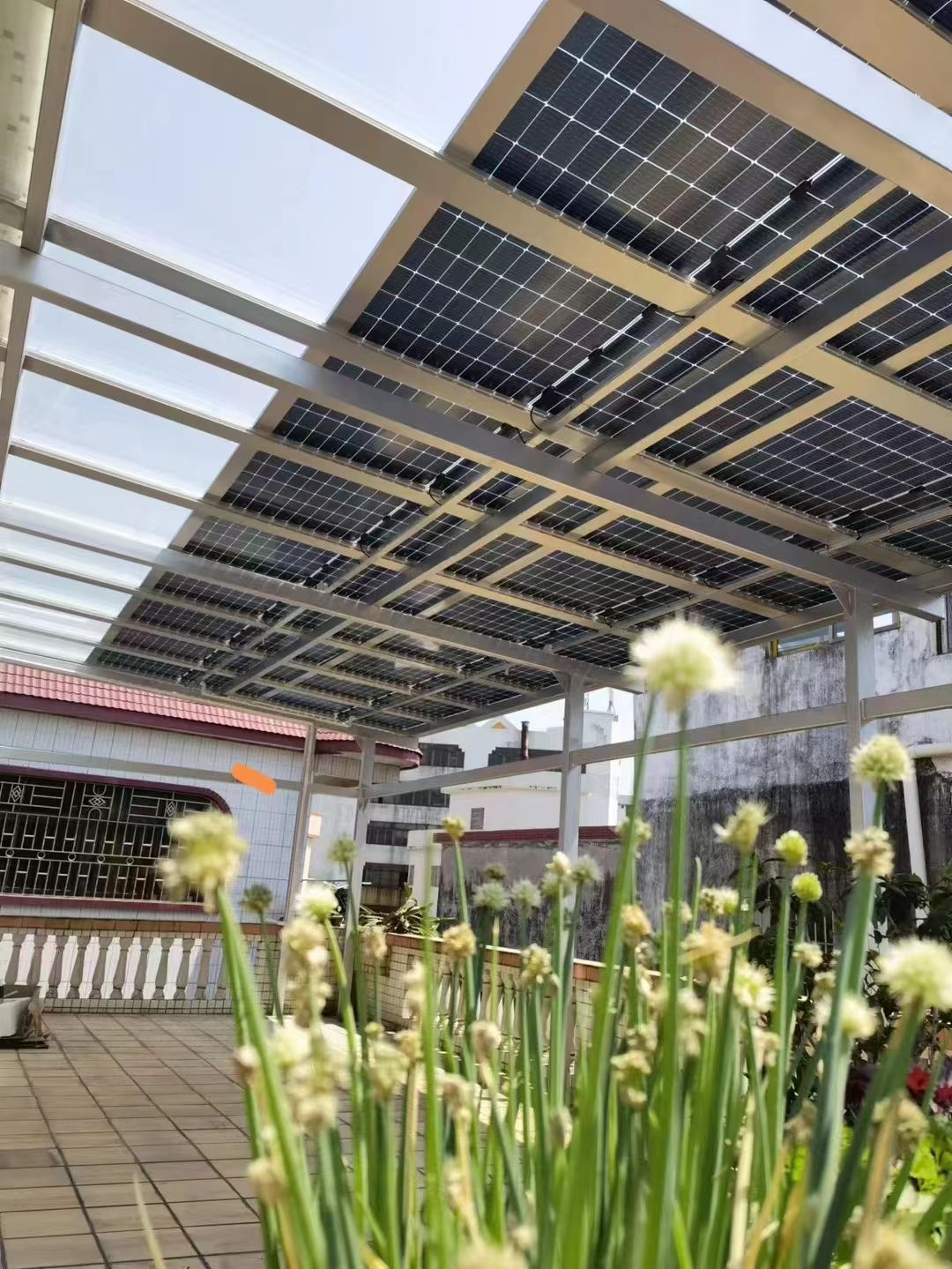 遵化市别墅家用屋顶太阳能发电系统安装